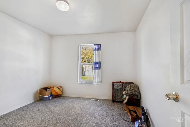 439 Meadowview Ln, Twin Falls, ID 83301