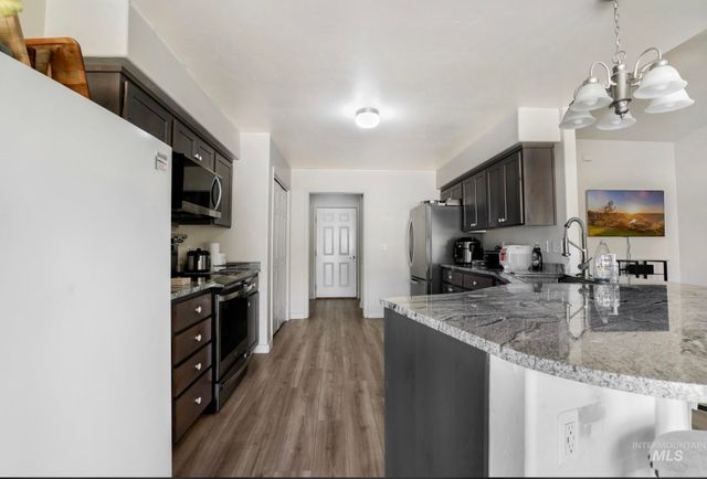 439 Meadowview Ln, Twin Falls, ID 83301