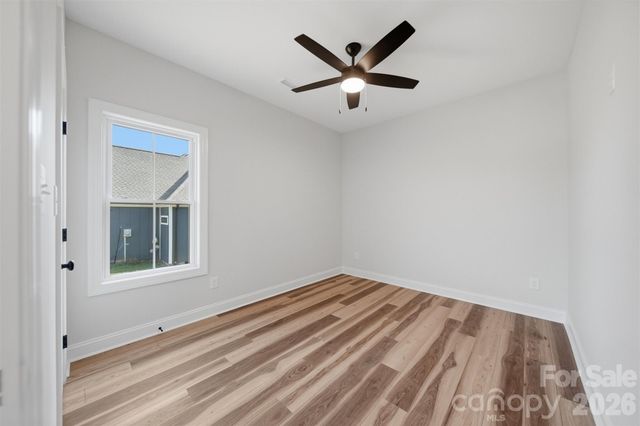 1917 Skyfall Lane, Hickory, NC 28602