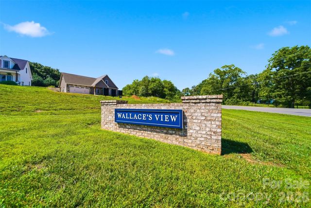 1917 Skyfall Lane, Hickory, NC 28602