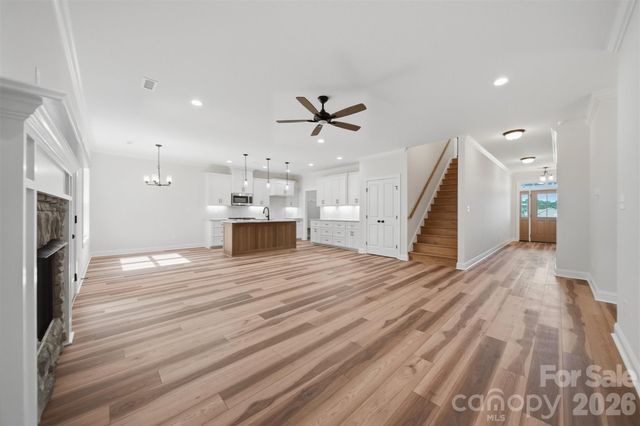 1917 Skyfall Lane, Hickory, NC 28602