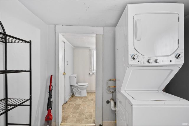 927 W 6th Street, Bloomington, IN 47404