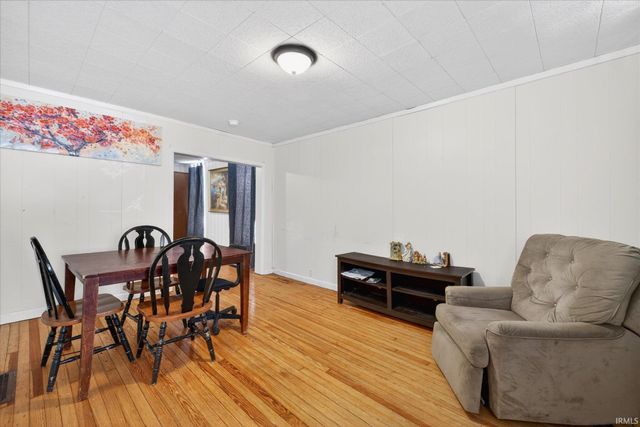 927 W 6th Street, Bloomington, IN 47404