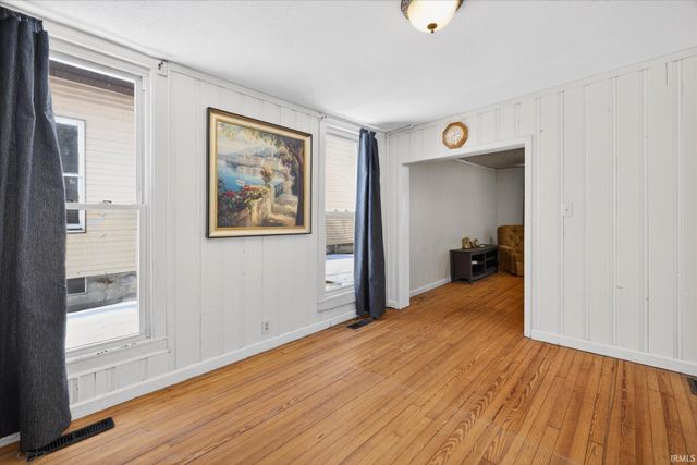 927 W 6th Street, Bloomington, IN 47404