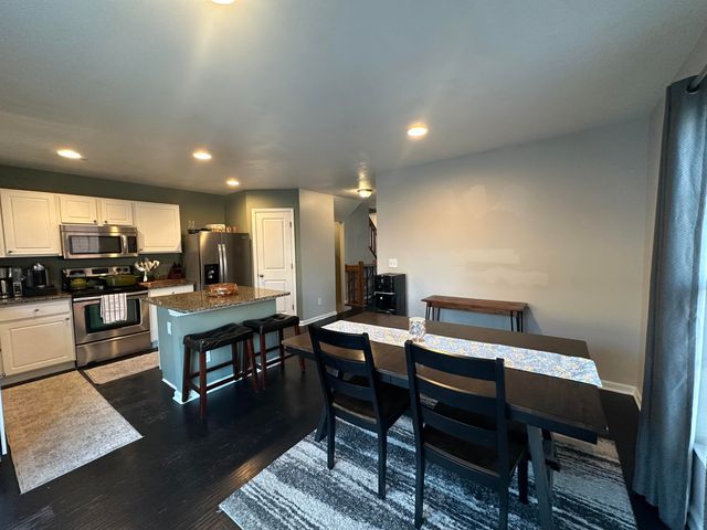 2616 Calgary, Lexington, KY 40509