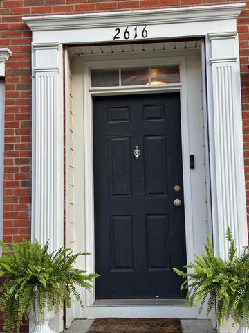 2616 Calgary, Lexington, KY 40509