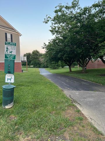 2616 Calgary, Lexington, KY 40509