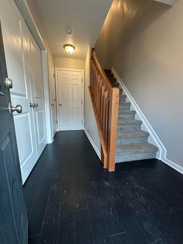 2616 Calgary, Lexington, KY 40509