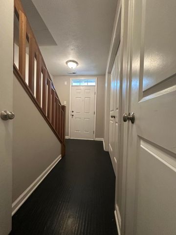 2616 Calgary, Lexington, KY 40509