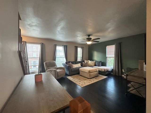 2616 Calgary, Lexington, KY 40509