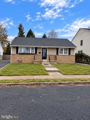 237 NEW HILLCREST AVE, Ewing Twp, NJ 08638