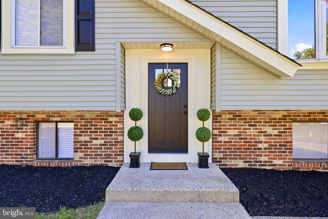 10 WINDY DR, Blackwood, NJ 08012