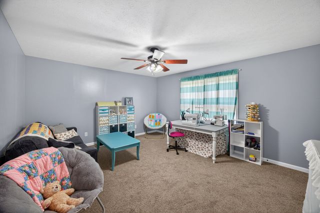 7836 Platinum Cir, Baxter, TN 38544