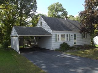 23 Glendale Road, Montville, CT 06370