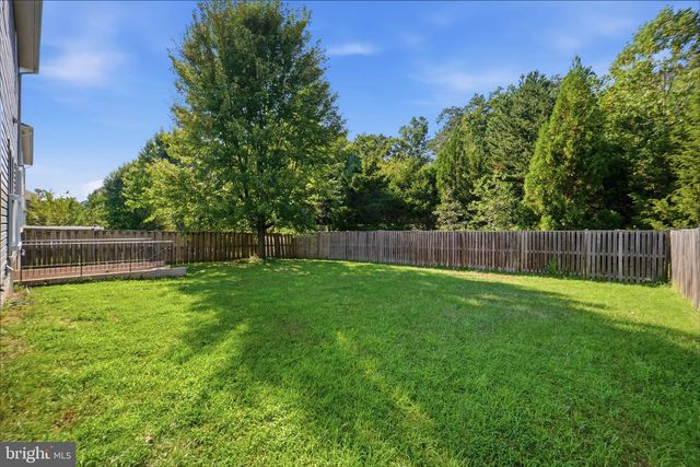 18506 QUANTICO GATEWAY DR, Triangle, VA 22172