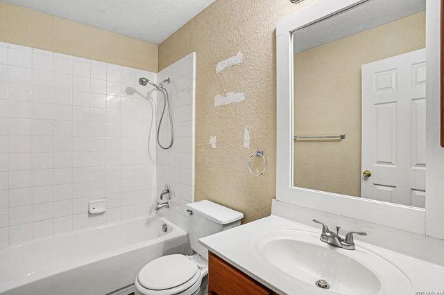 232 Rock Springs, New Braunfels, TX 78130