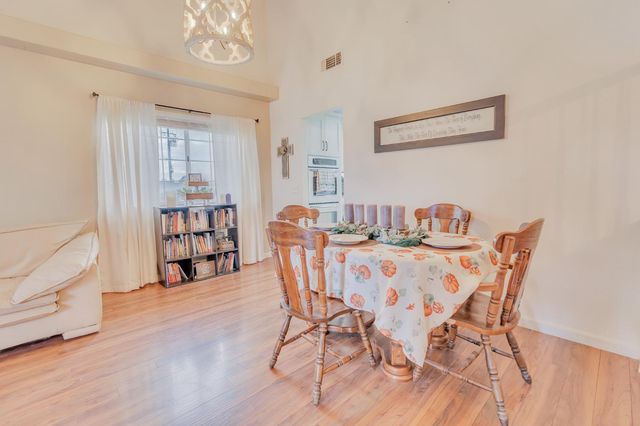 2149 McKinley Ct, Los Banos, CA 93635