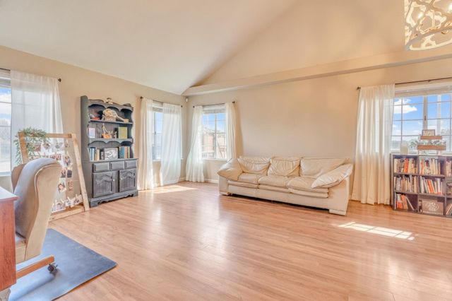 2149 McKinley Ct, Los Banos, CA 93635