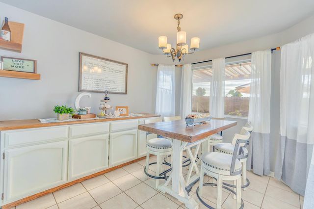 2149 McKinley Ct, Los Banos, CA 93635