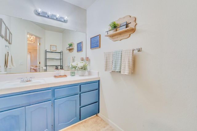 2149 McKinley Ct, Los Banos, CA 93635