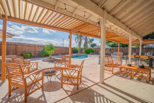 2149 McKinley Ct, Los Banos, CA 93635