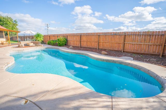 2149 McKinley Ct, Los Banos, CA 93635