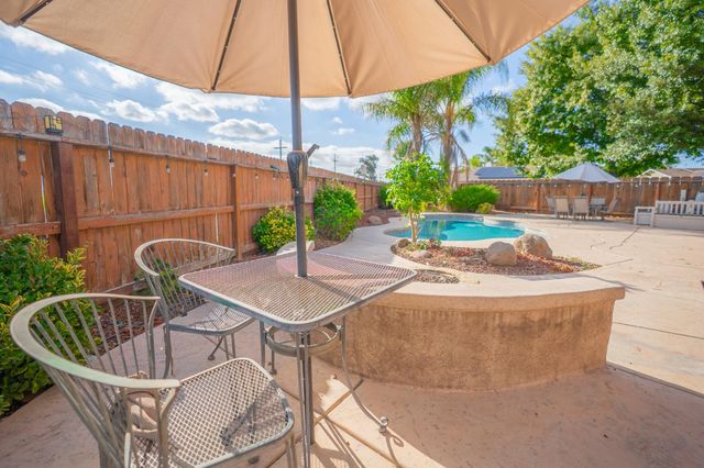 2149 McKinley Ct, Los Banos, CA 93635