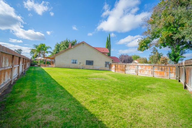 2149 McKinley Ct, Los Banos, CA 93635