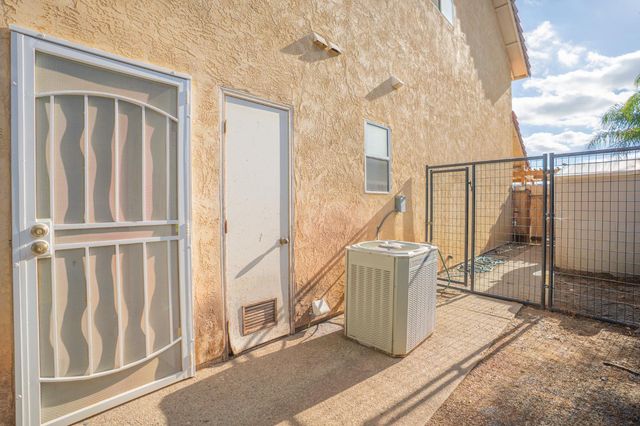 2149 McKinley Ct, Los Banos, CA 93635