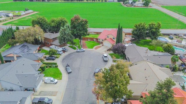 2149 McKinley Ct, Los Banos, CA 93635