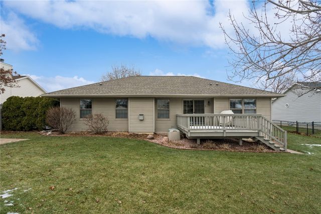 385 W 34th Avenue, Marion, IA 52302