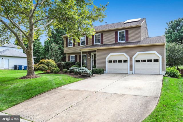 2002 JONATHAN DR, Sterling, VA 20164