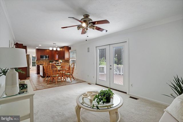 2002 JONATHAN DR, Sterling, VA 20164