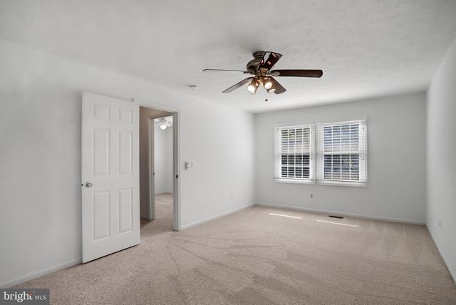 2002 JONATHAN DR, Sterling, VA 20164