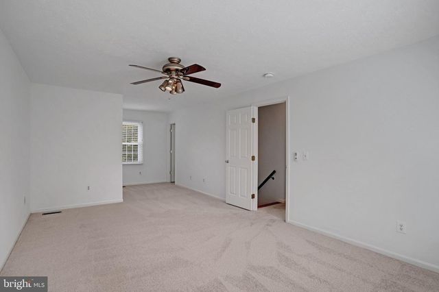 2002 JONATHAN DR, Sterling, VA 20164