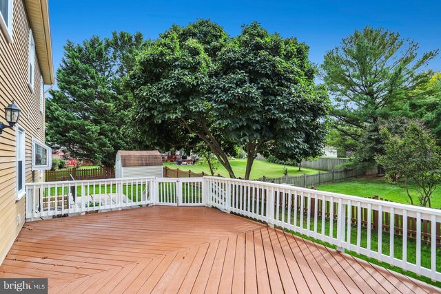 2002 JONATHAN DR, Sterling, VA 20164