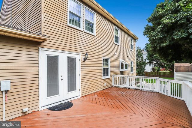 2002 JONATHAN DR, Sterling, VA 20164
