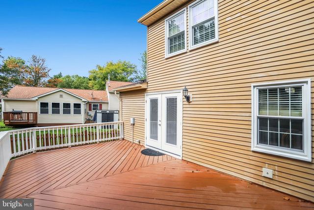 2002 JONATHAN DR, Sterling, VA 20164