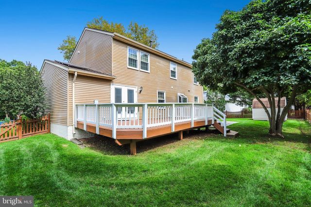 2002 JONATHAN DR, Sterling, VA 20164