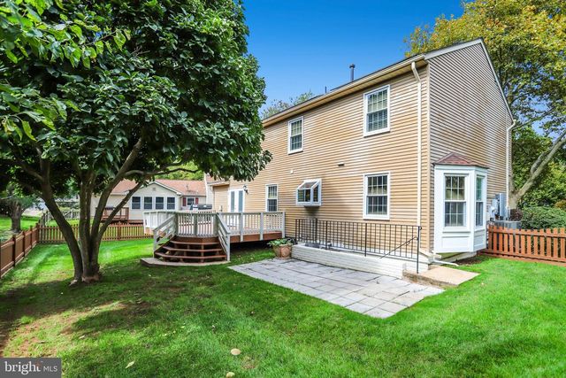 2002 JONATHAN DR, Sterling, VA 20164