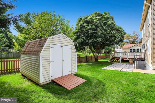 2002 JONATHAN DR, Sterling, VA 20164