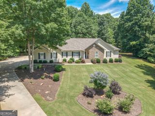 135 Planters Ridge Drive, Lagrange, GA 30240