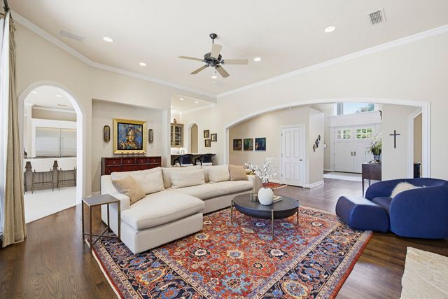 5760 Forest Highlands Drive, Fort Worth, TX 76132
