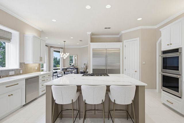 5760 Forest Highlands Drive, Fort Worth, TX 76132
