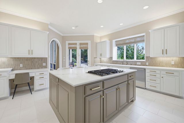 5760 Forest Highlands Drive, Fort Worth, TX 76132