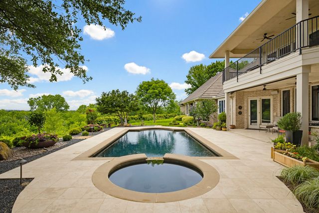5760 Forest Highlands Drive, Fort Worth, TX 76132