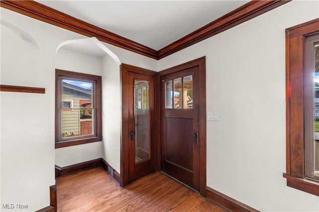 3918 W 160th Street, Cleveland, OH 44111