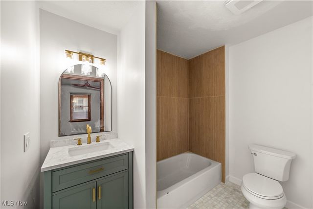 3918 W 160th Street, Cleveland, OH 44111