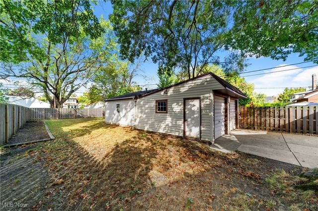 3918 W 160th Street, Cleveland, OH 44111