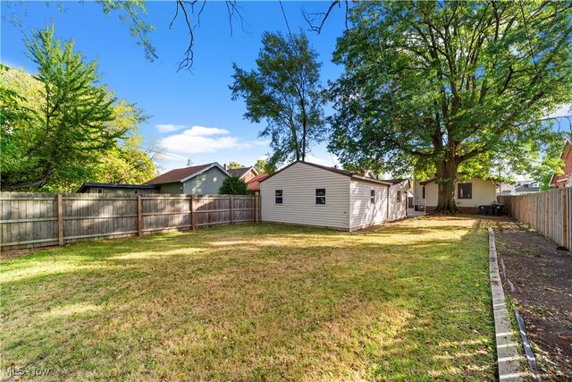 3918 W 160th Street, Cleveland, OH 44111